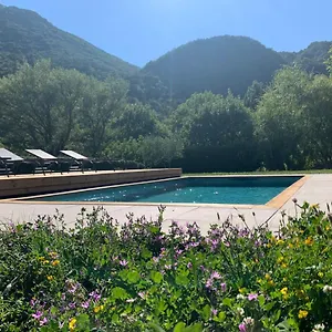 https://lestive-des-angelettes-sauna.hotels-rhonealpes.com